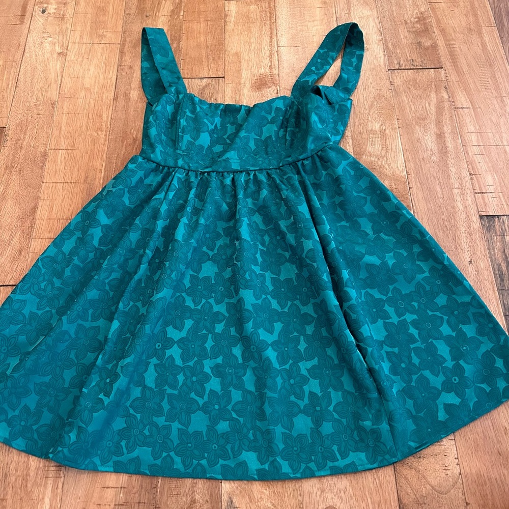 Lucy In The Sky Ivette Jacquard Fit and Flare Dress in Green